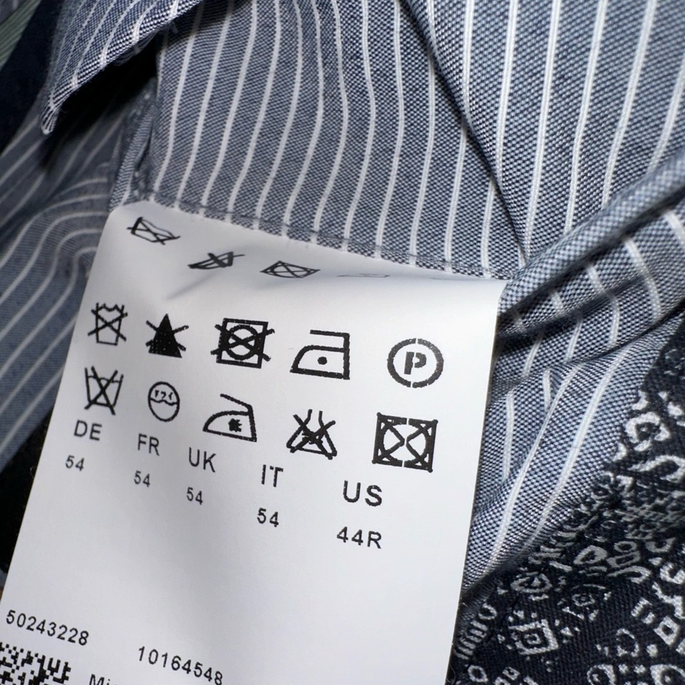 Hugo Boss - Picture 7 of 8